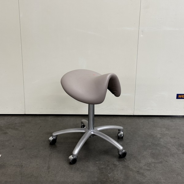 Sattelsitz-Hocker anatomisch Large, Stamskin Macchiato inkl. Chromfuß