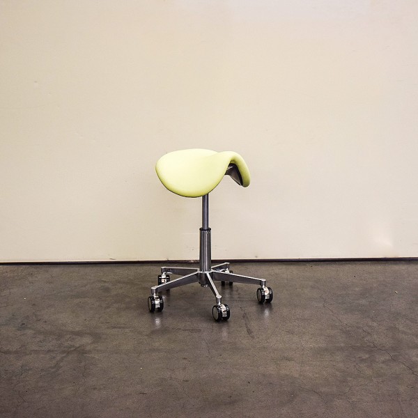 Sattelsitz-Hocker anat. Small, o.Floating, kleiner Chromfuß, Neuware DH5