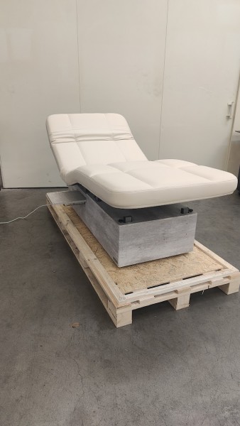 Gharieni Evo Lounger, PU White N38